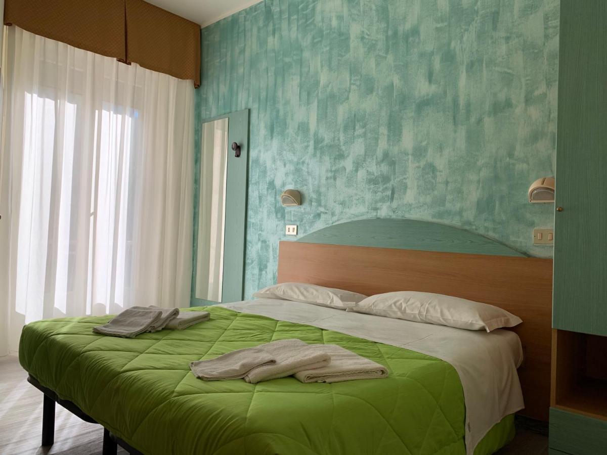 Hotel Palma Benessere Rimini Exterior photo
