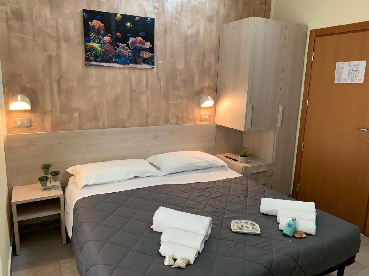 Hotel Palma Benessere Rimini Exterior photo
